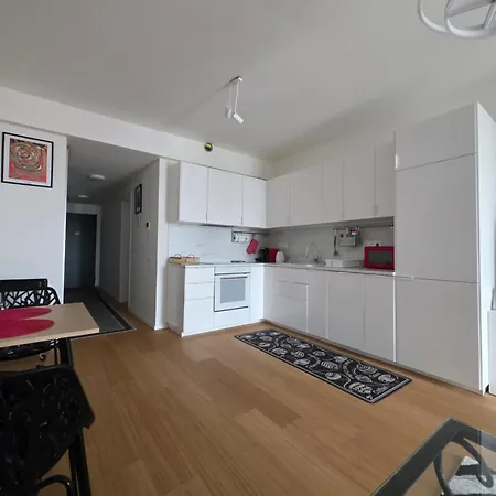 Апартаменты Modern On The Banks Of The Danube